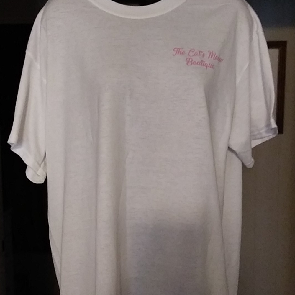 💃 3 for $10 💃 women's Cat's Meow T-shirt